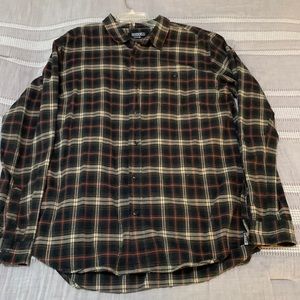 Men’s button up flannel size XL